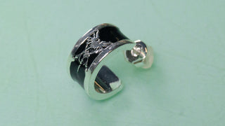 Clive and Joshua's Rosarian Ear Cuff [Silver]