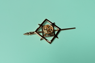 Maelle's Brooch [Brass + Gold] Jewelry cosplay DangerousLadies