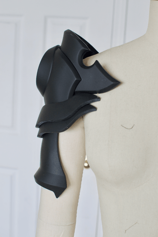 Ventus's Shoulder Pauldron [3D Print Files] 3D Files cosplay DangerousLadies